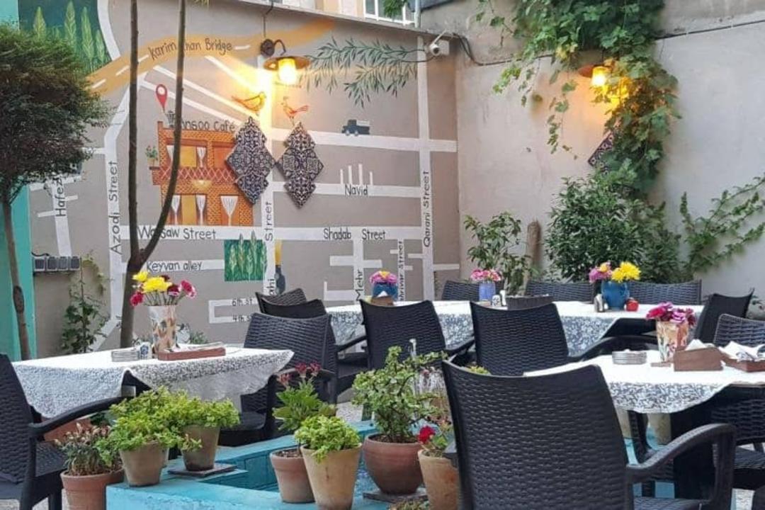 کافه سفال آنسو در مرکز تهران