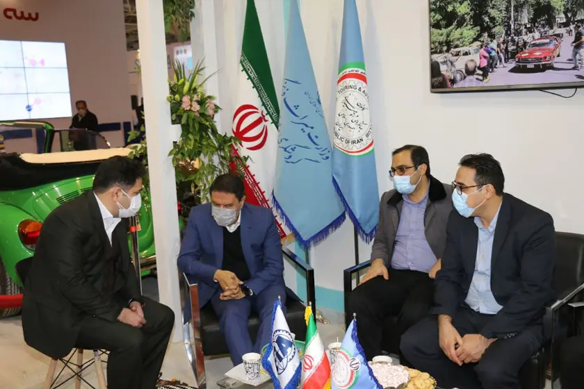 برگزاری نشست طراحی نرم‌افزار هوشمند و رفع مشکل شماره‌گذاری خودروهای گردشگری