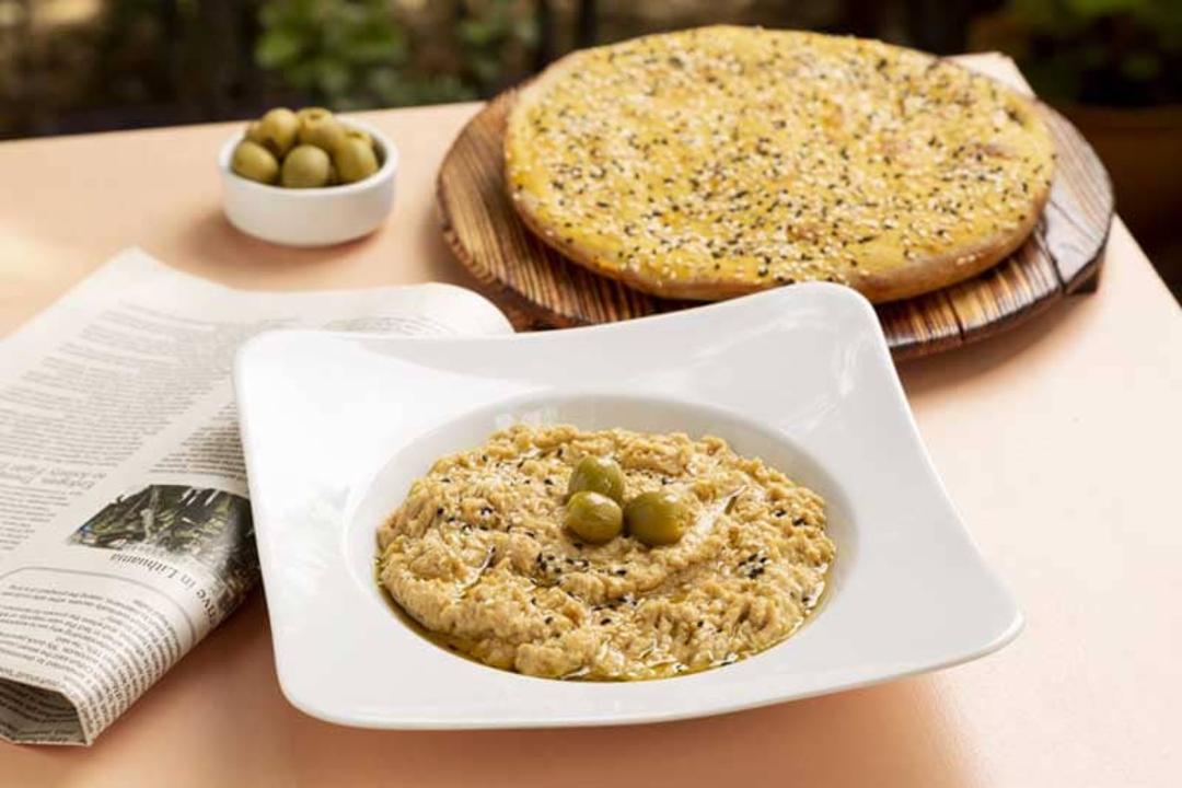 رستوران زمین