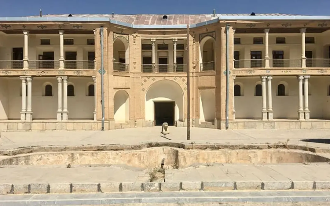 قلعه دزک در روستای دزک چهارمحال و بختیاری