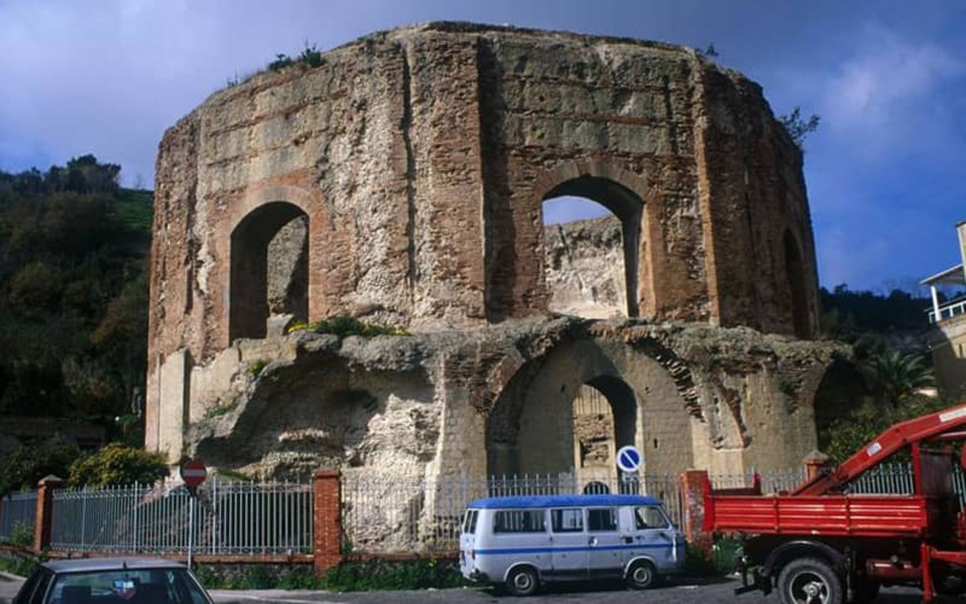 شهر زیرآبی بایا