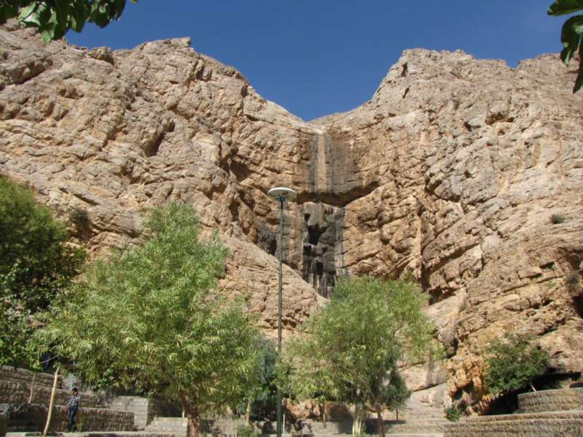 چشمه لادور خمینی شهر