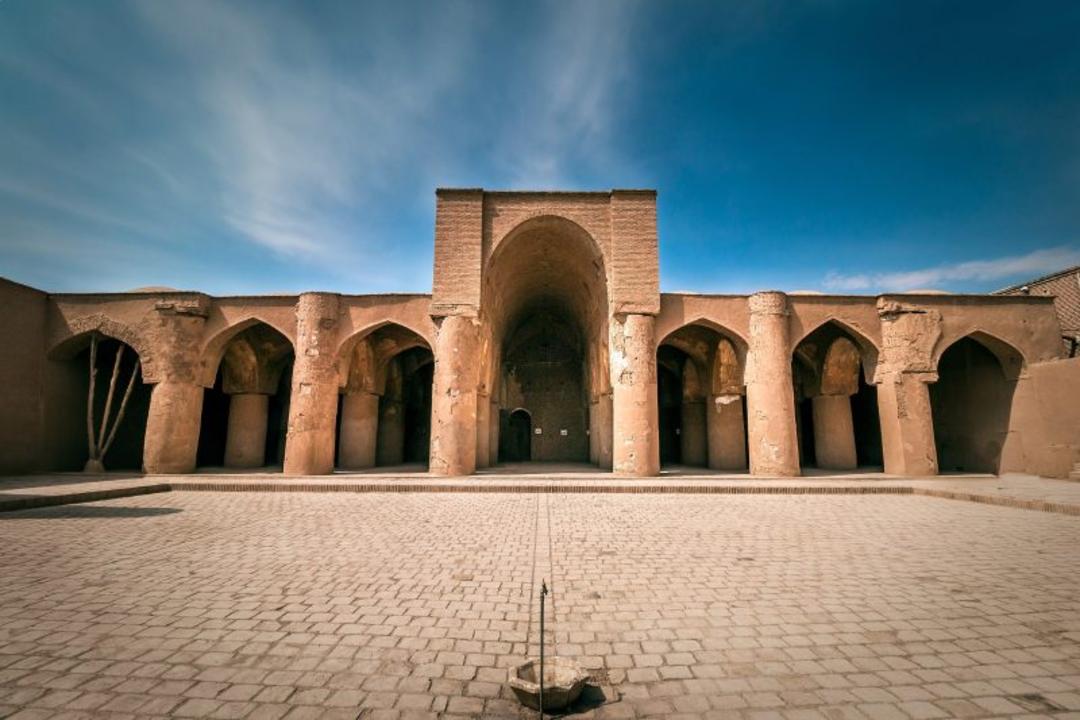 مسجد تاریخانه دامغان