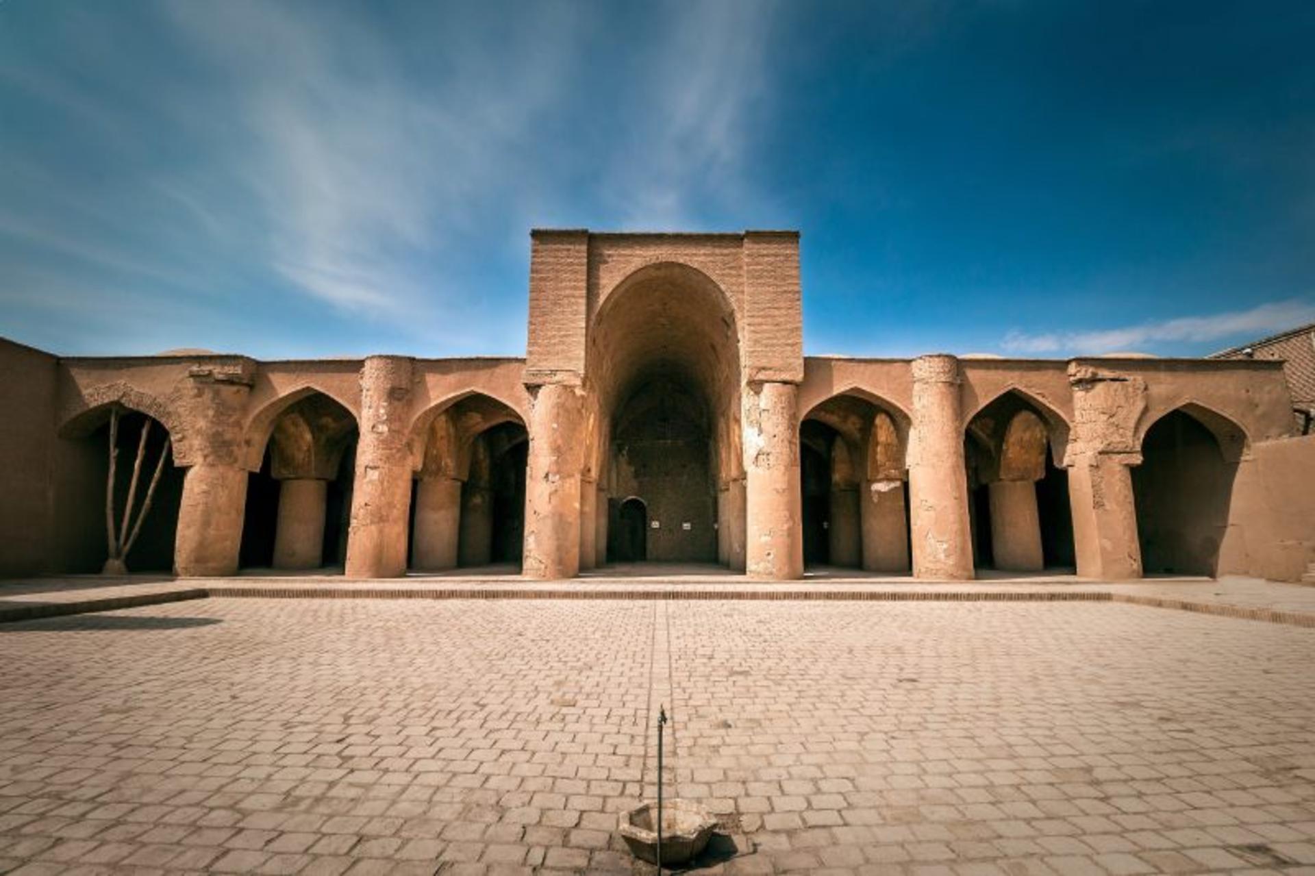 مسجد تاریخانه دامغان