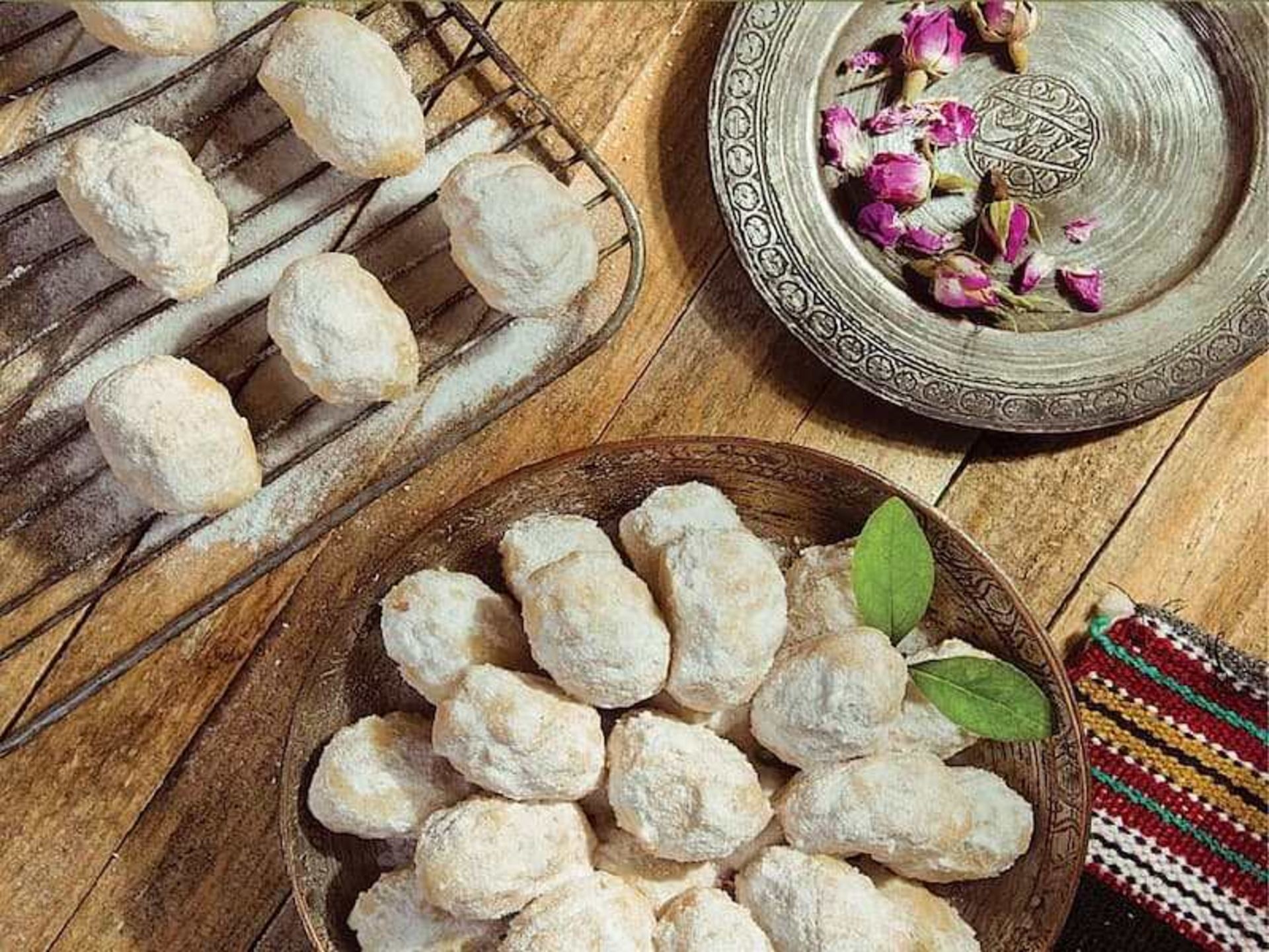 شیرینی‌های محلی مینودشت