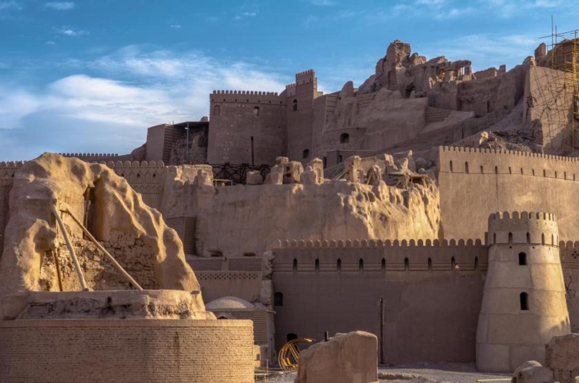 بنای خشتی ارگ بم