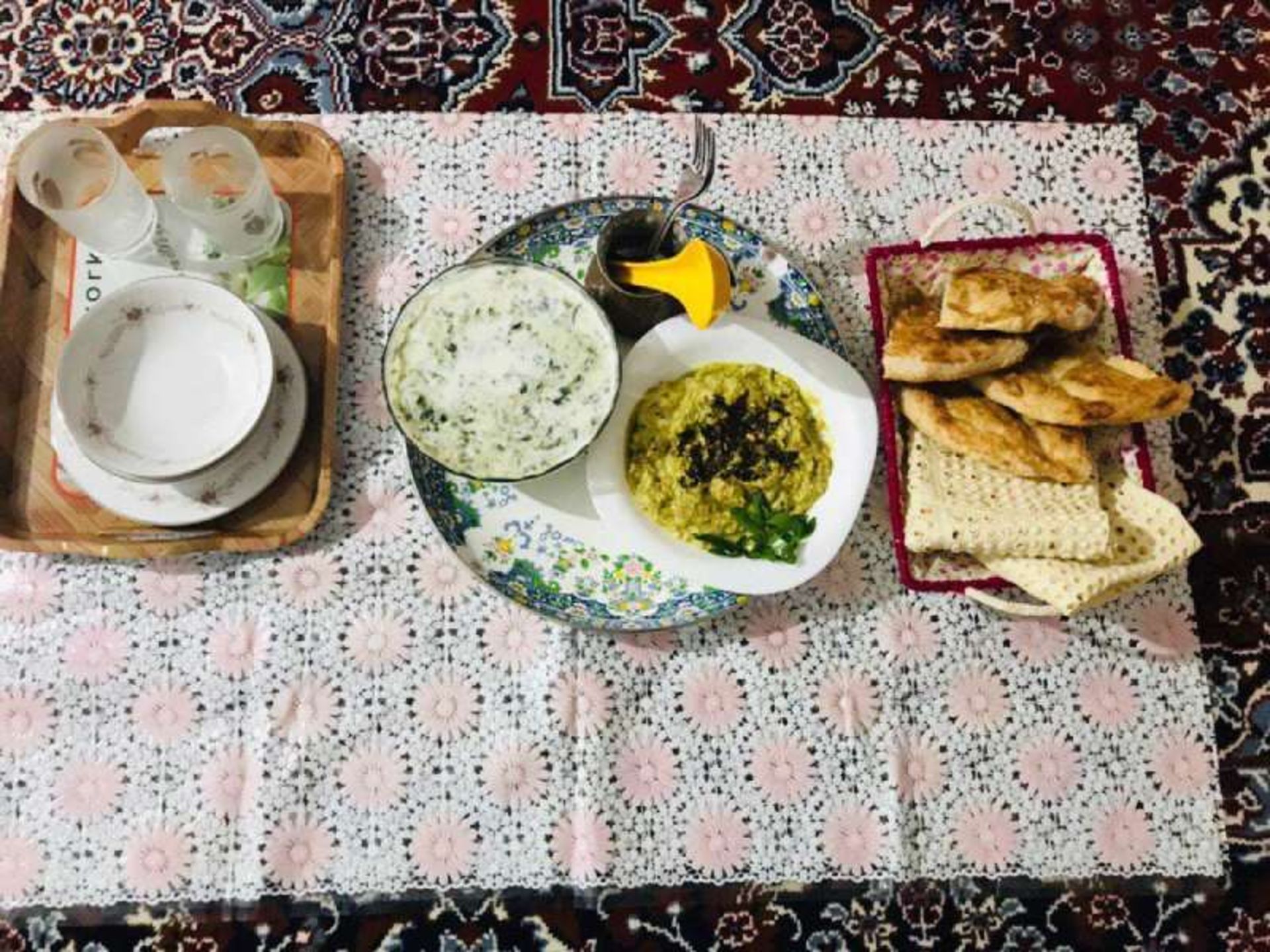 غذای محلی در اقامتگاه بومگردی آوش