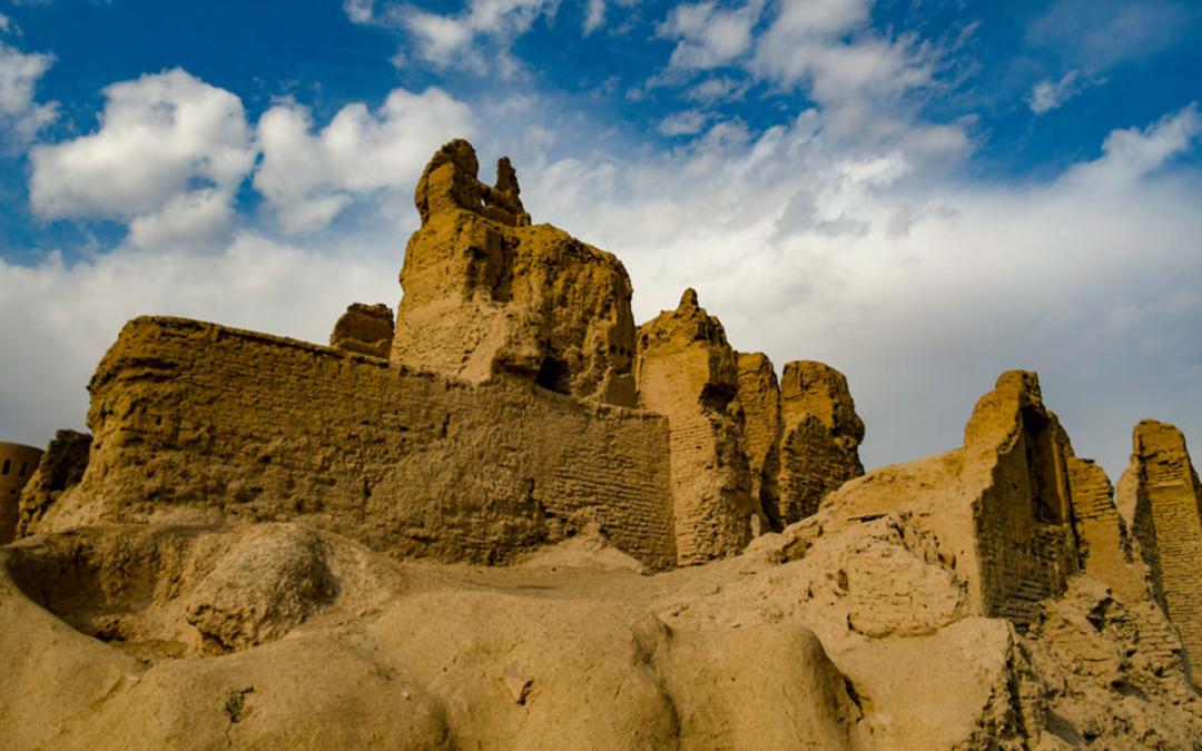 خندق اطراف نارین قلعه نایین