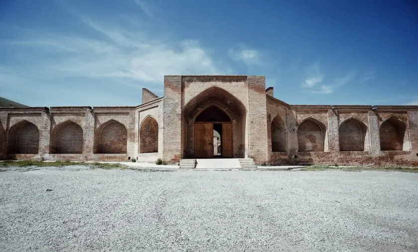 دروازه کاروانسرای شاه عباسی تویسرکان