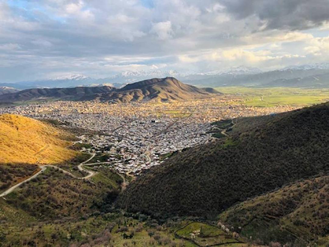 چشم‌اندازی از شهر مریوان