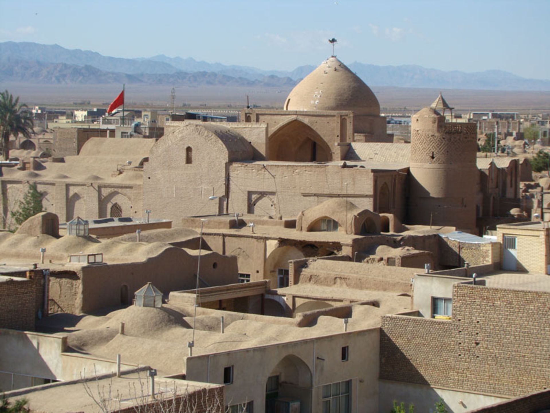 دورنمای مسجد جامع زواره