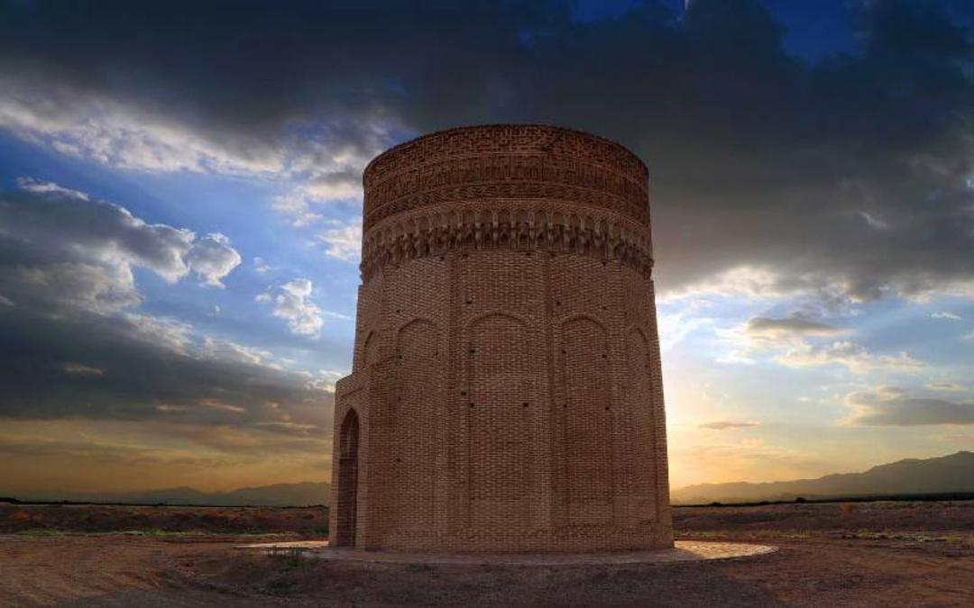 برج مهماندوست دامغان