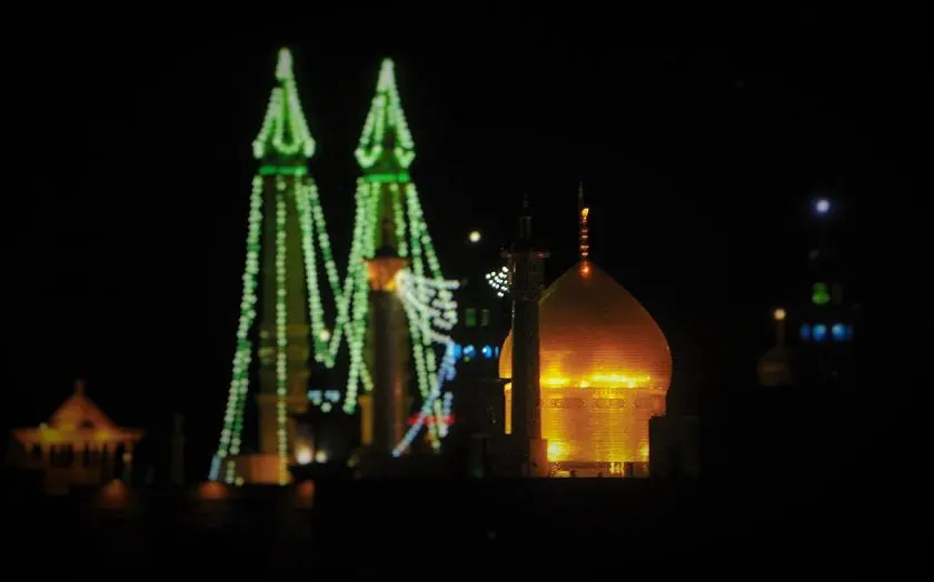 حرم حضرت معصومه در شب