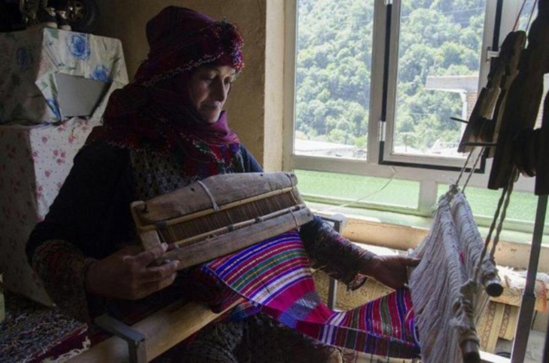 ابریشم‌بافی در استان گلستان