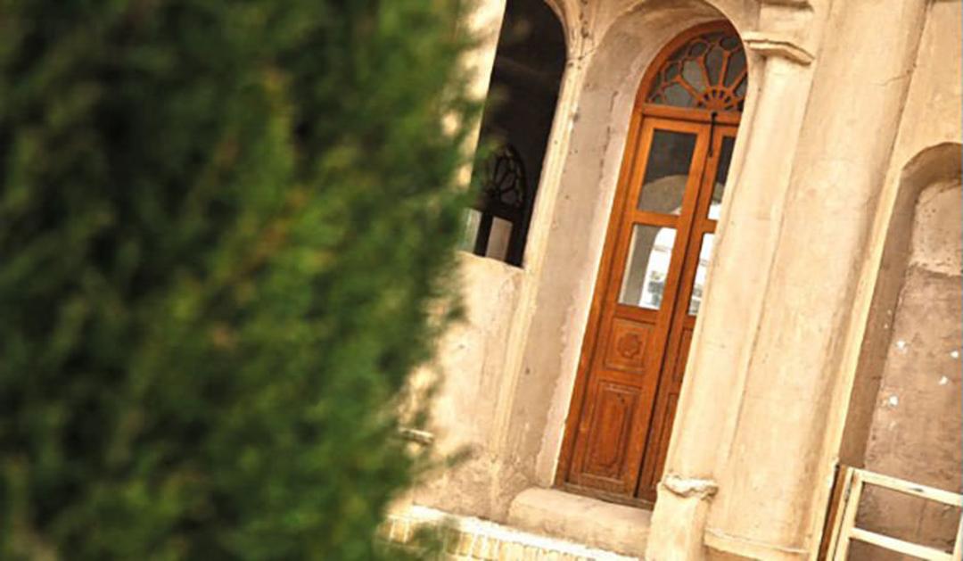عمارت کلاه فرنگی فیروزی در استان فارس