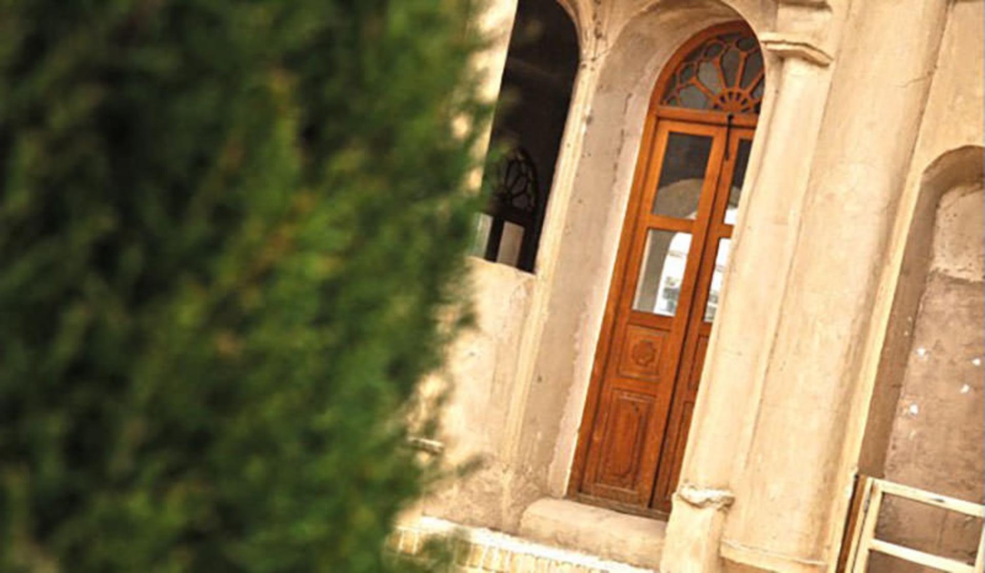 عمارت کلاه فرنگی فیروزی در استان فارس