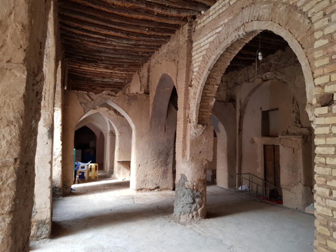 داخل مسجد جامع نی ریز