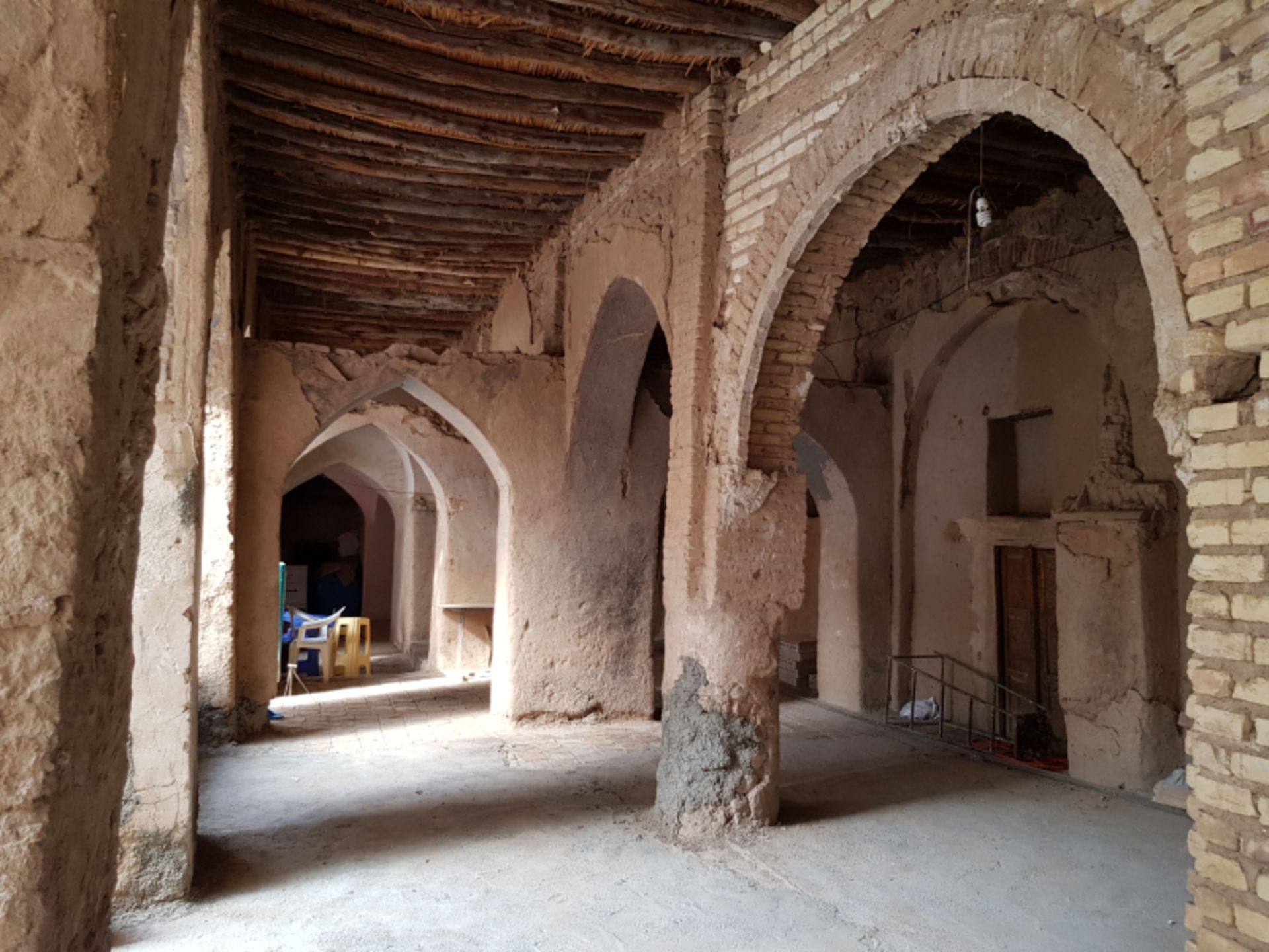 داخل مسجد جامع نی ریز
