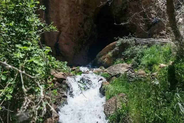 چشمه وقت و ساعت دورود لرستان 