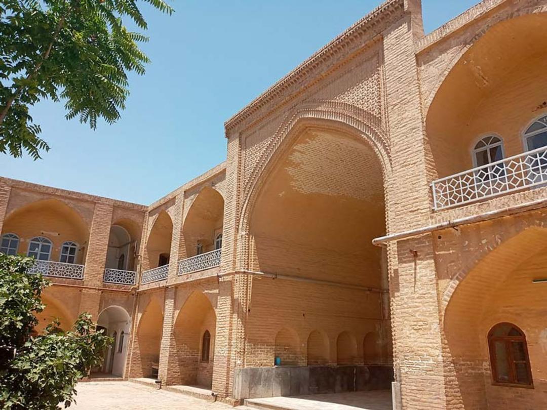 مدرسه علمیه حاج سلطان کاشمر