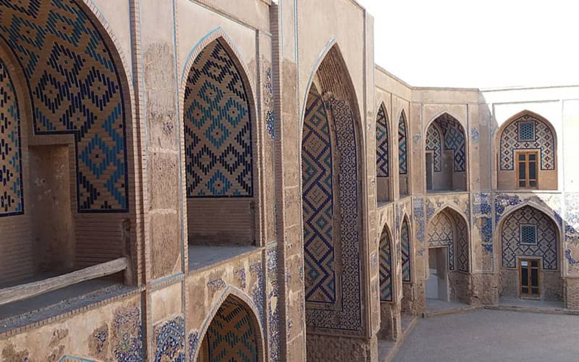 مدرسه غیاثیه خرگرد