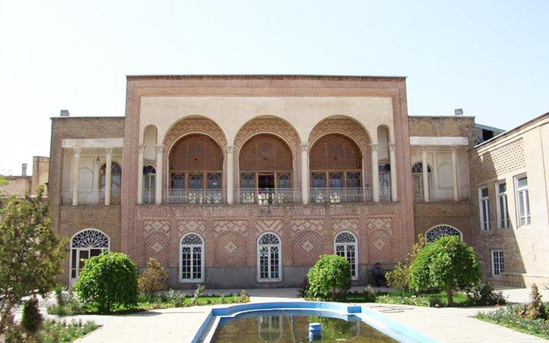 نمای ساختمان خانه بهنام 