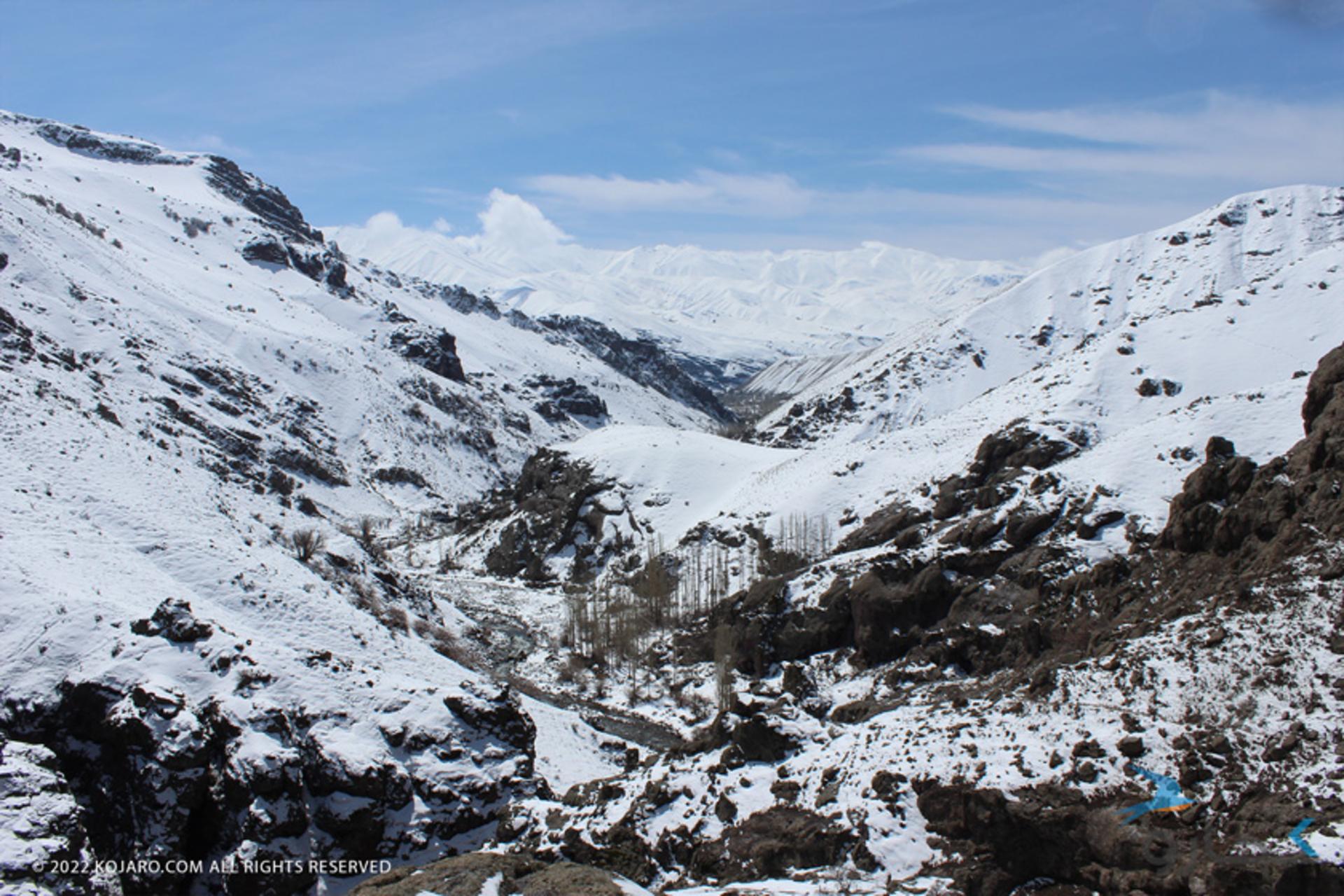 کوه های اطراف روستای جوستان