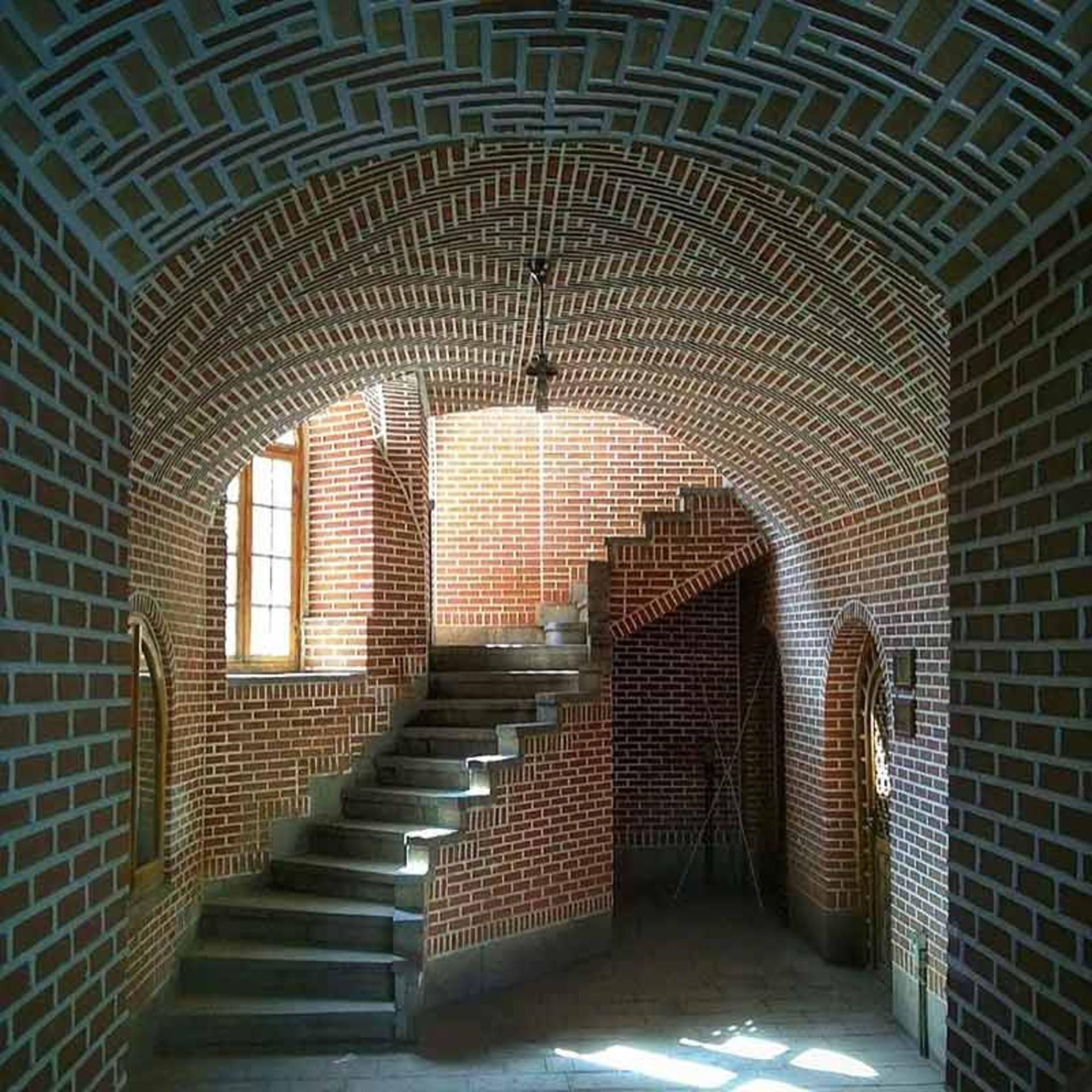 زیرزمین خانه بهنام 