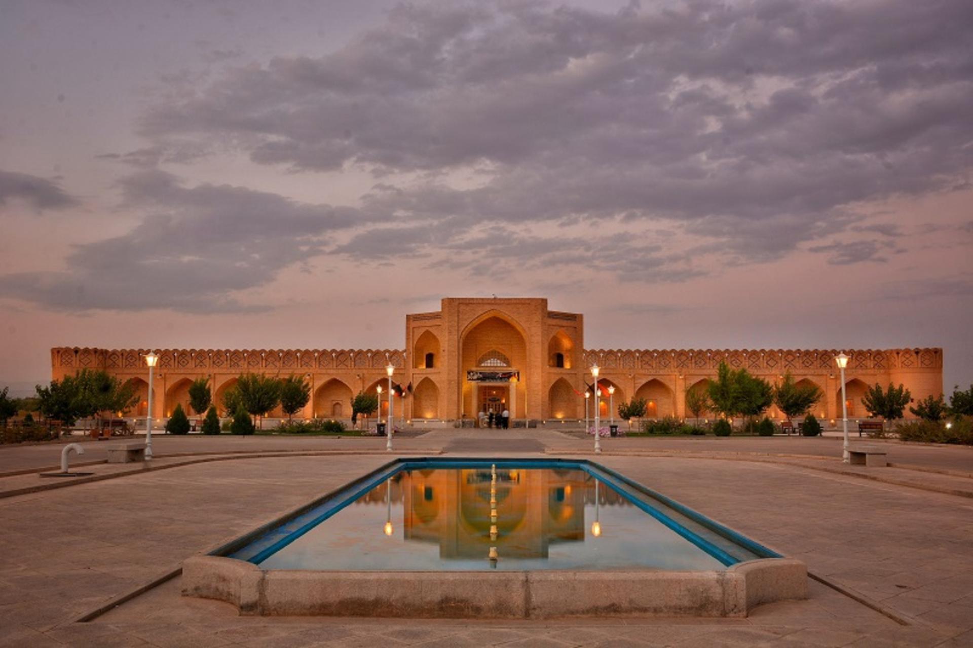 کاروانسرای مادر شاه اصفهان