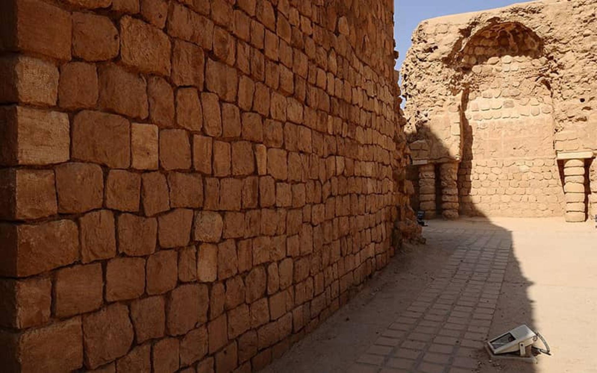 کاخ ساسانی سروستان