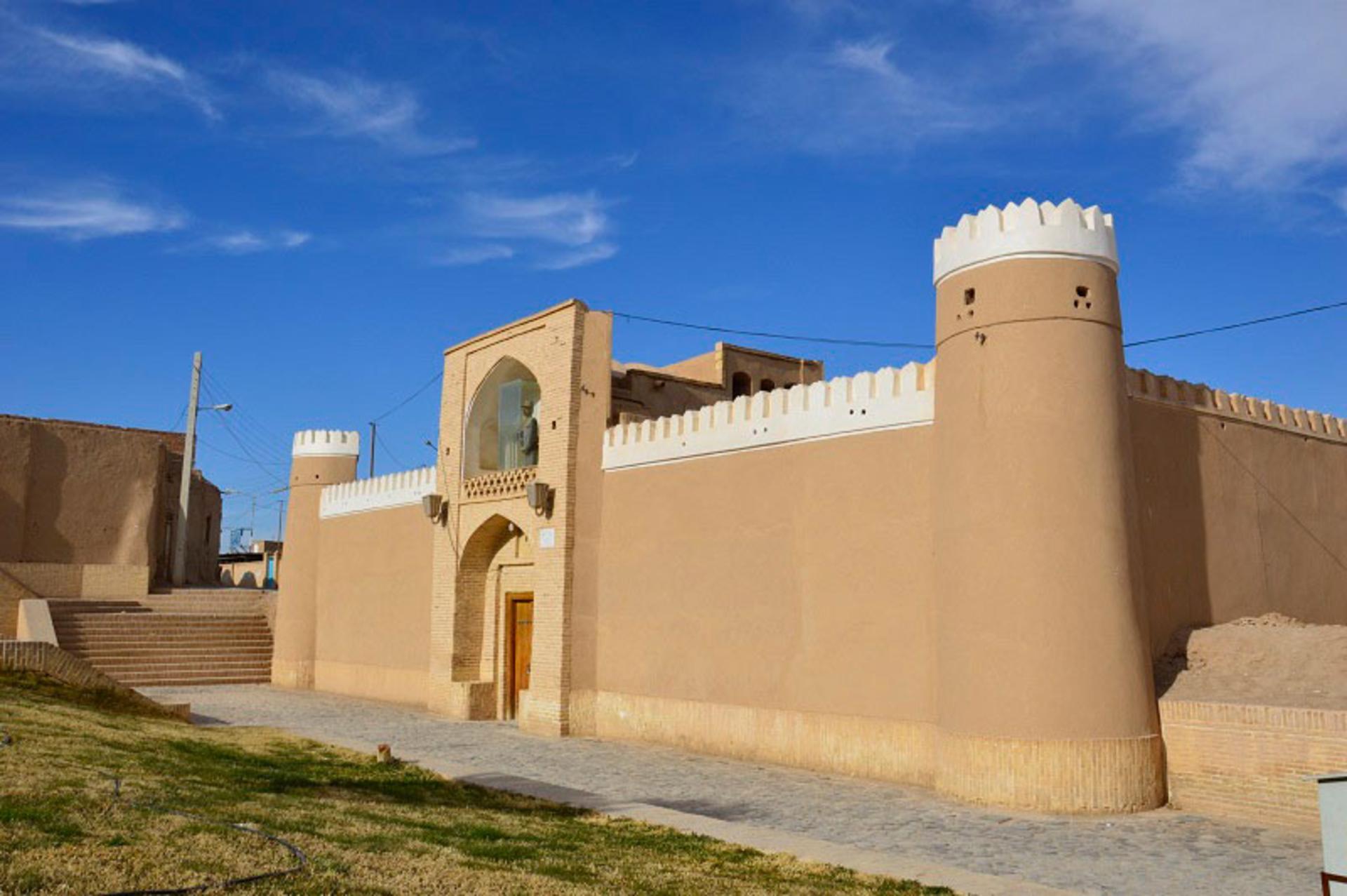 چاپارخانه میبد