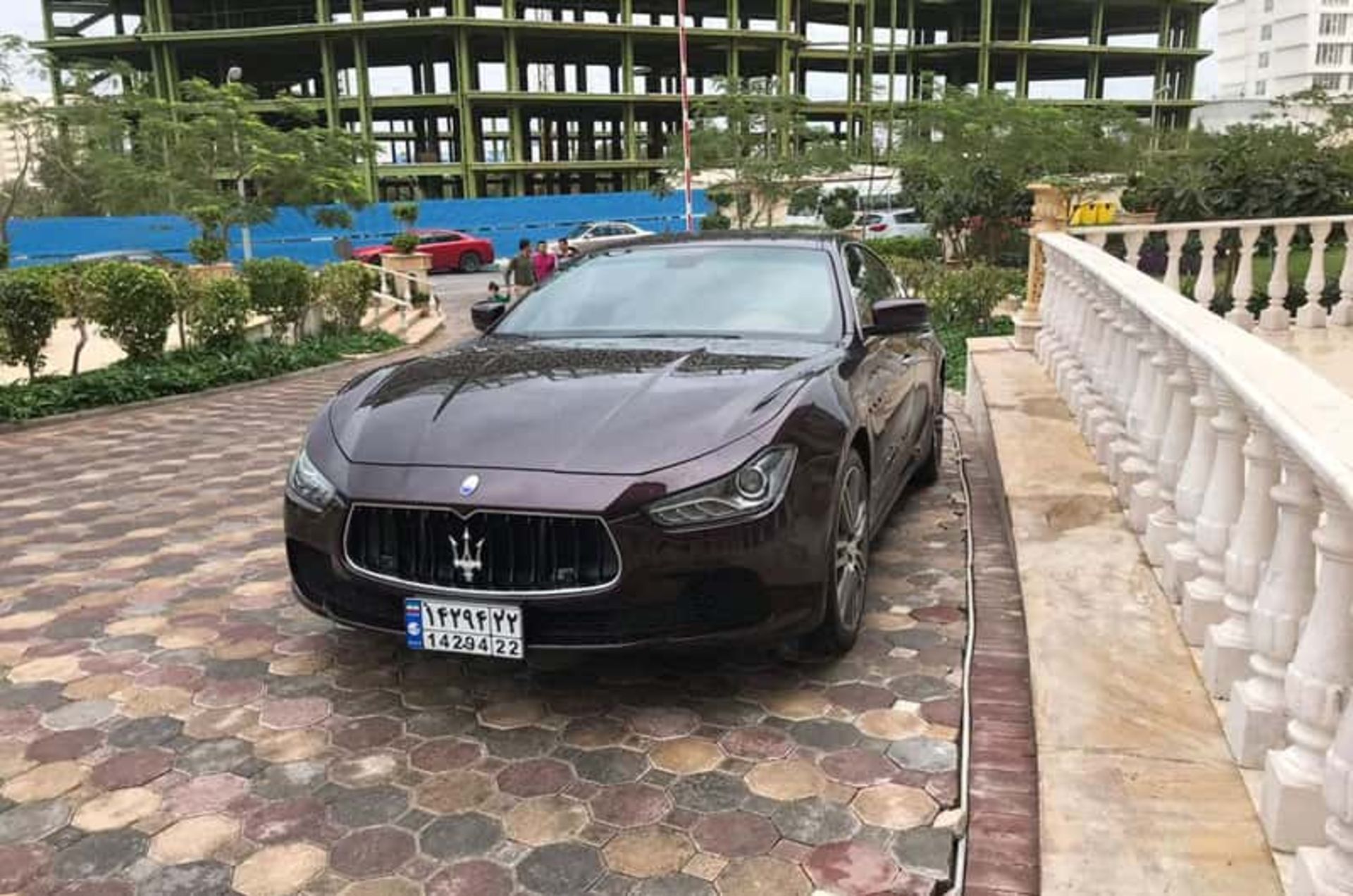اجاره مازاراتی در کیش