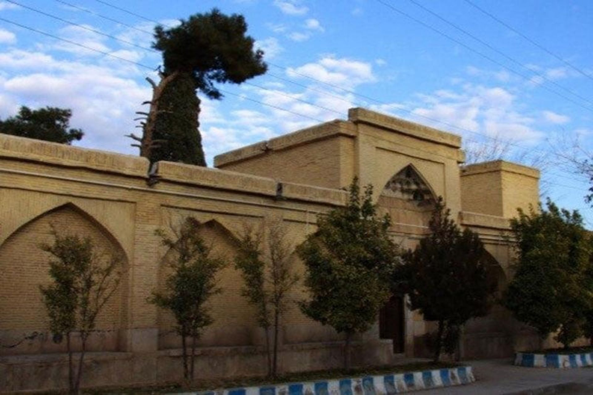 نمایی از مدرسه علمیه سعیدیه ارسنجان