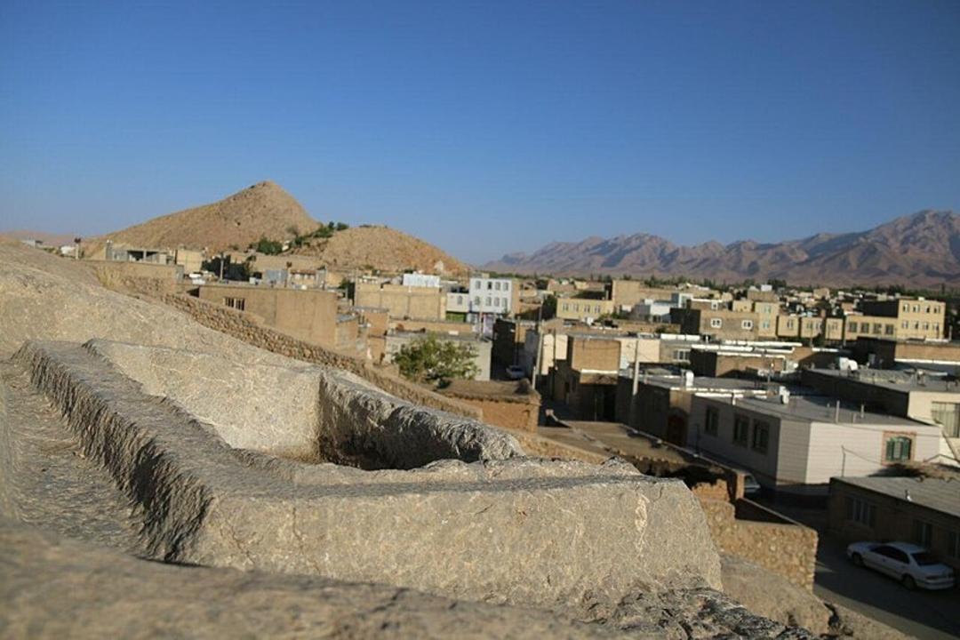حوضچه گبر دختر در شهر اقلید