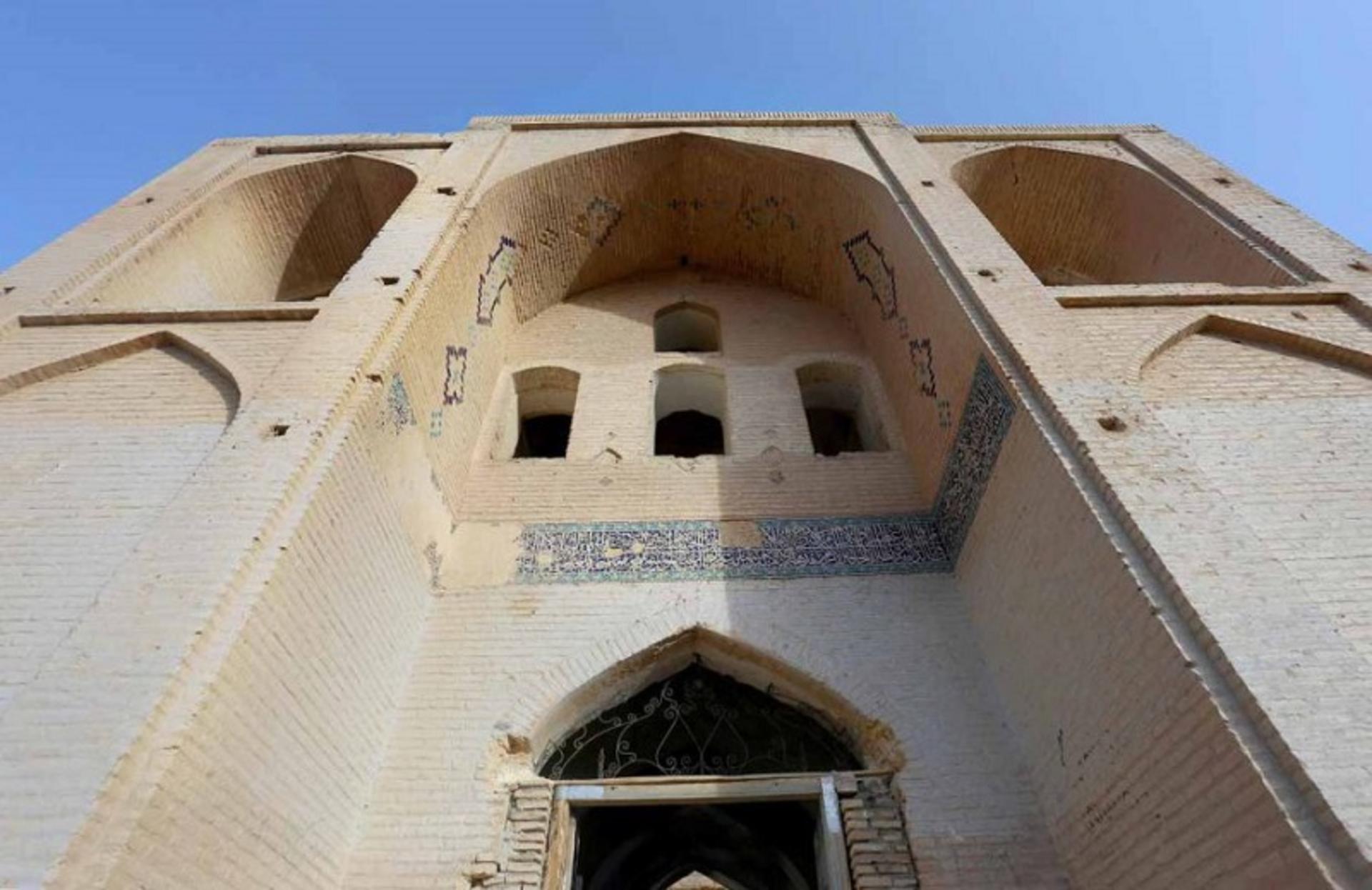 ورودی کاروانسرا