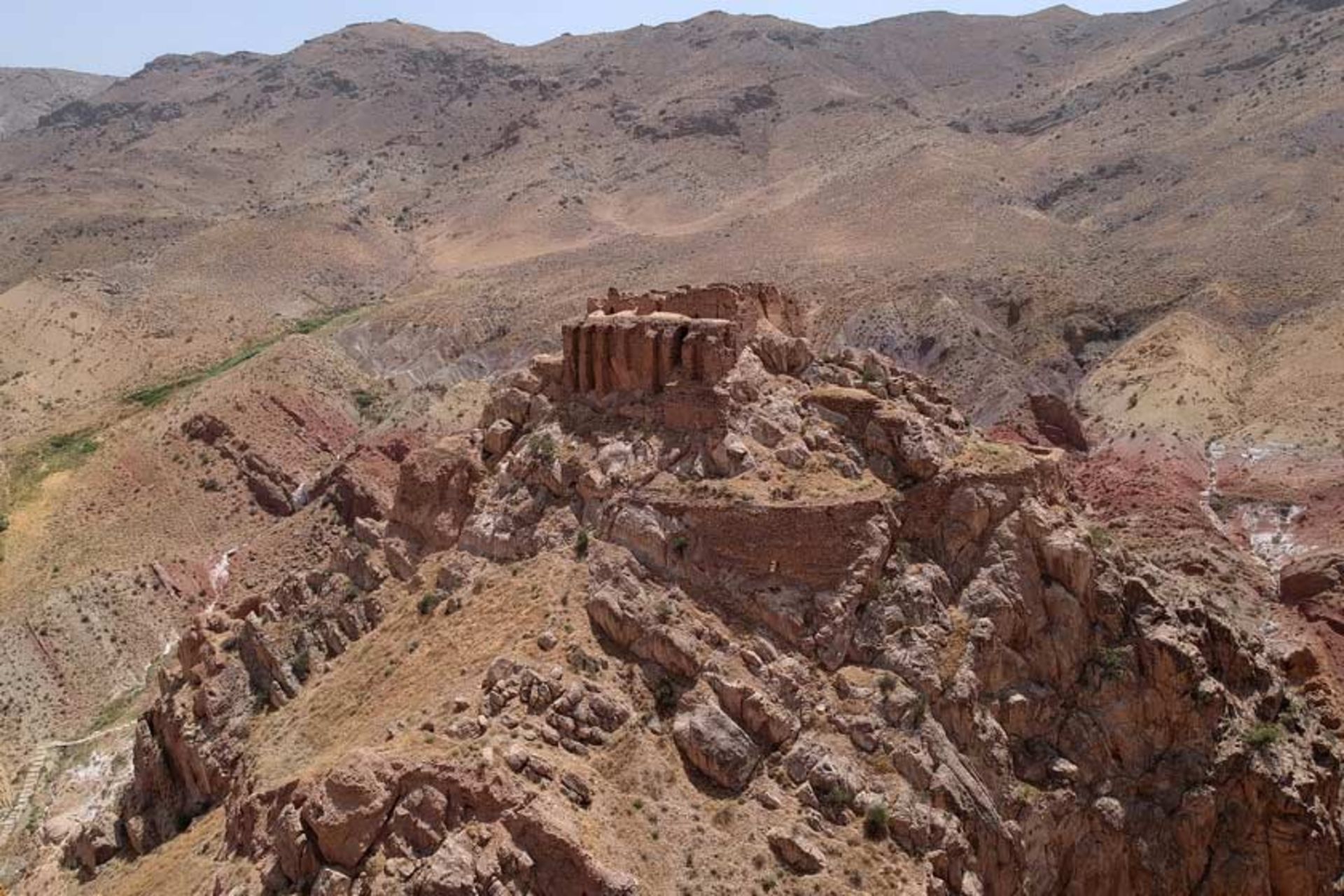 قیز قلعه ساوه