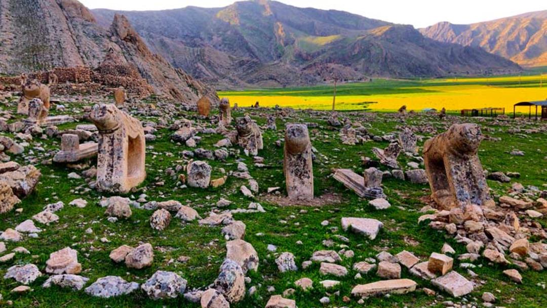 گورستان تاریخی شیرهای سنگی شهسوار ایذه