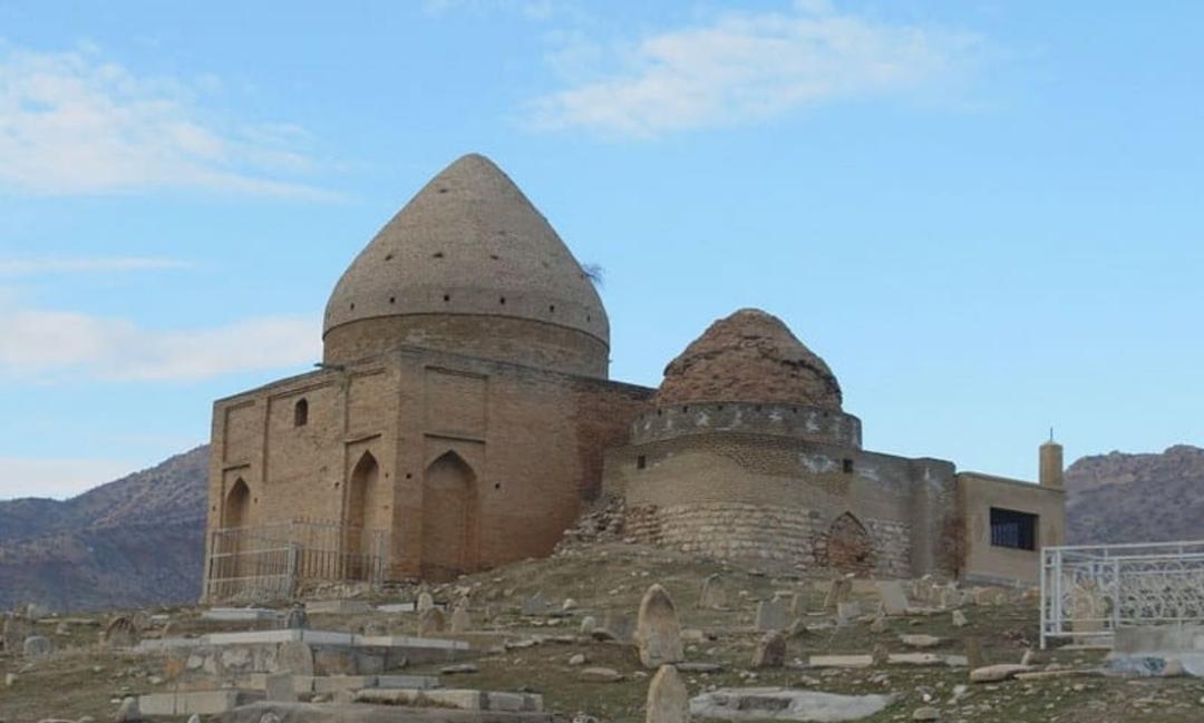 مقبره حیات‌ الغیب