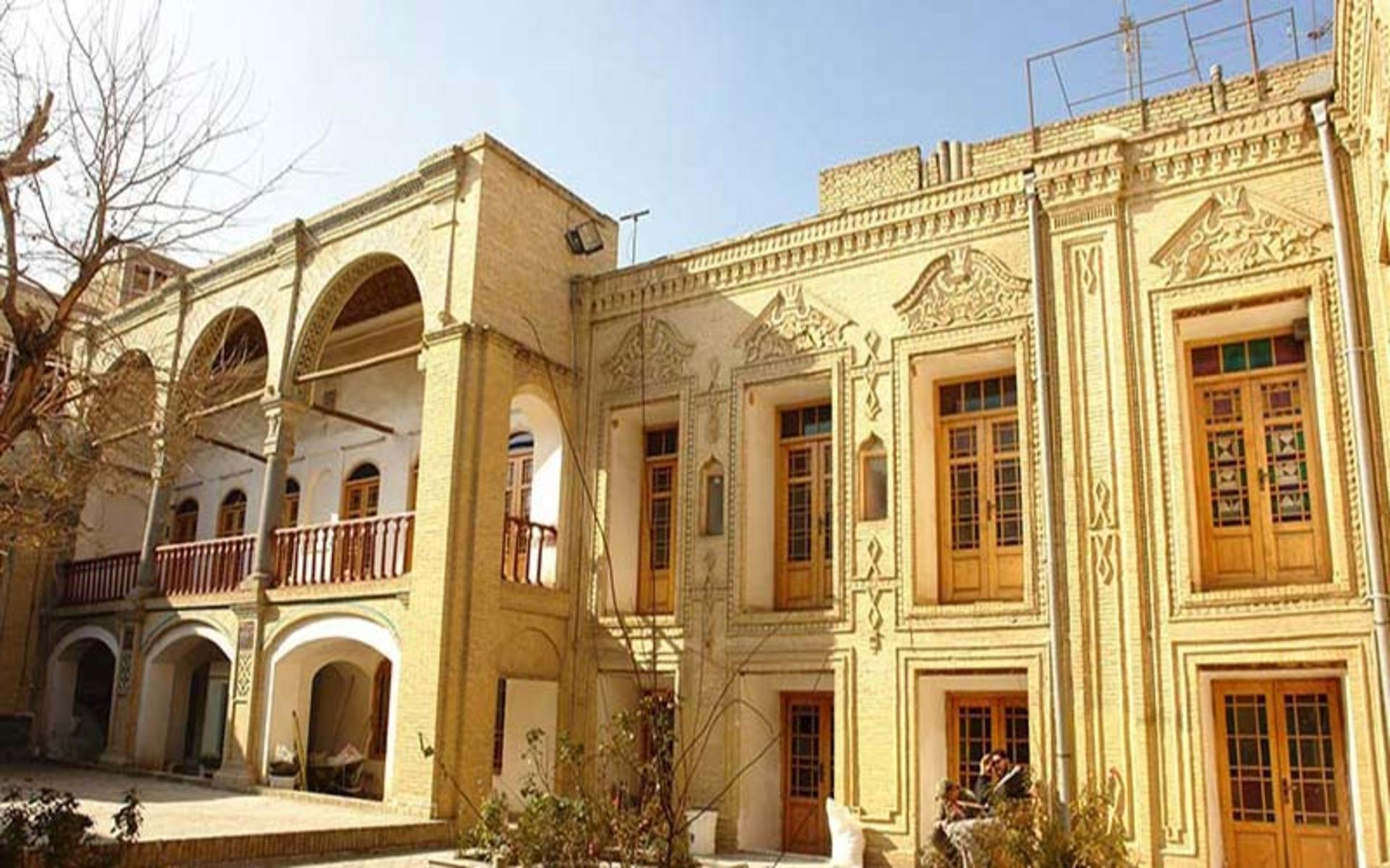 ساختمان عمارت حسن پور 