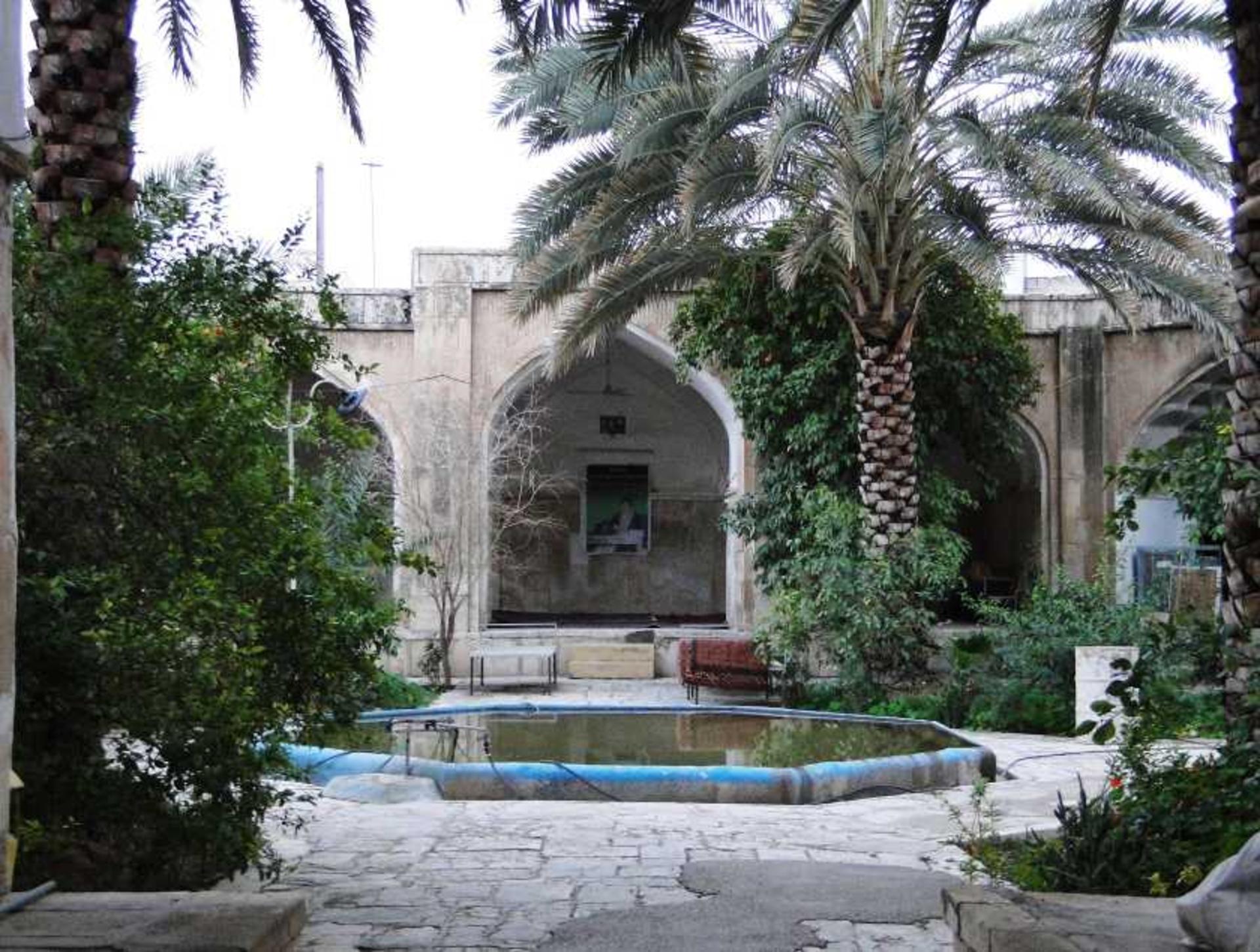 مسجد و مدرسه خان جهرم