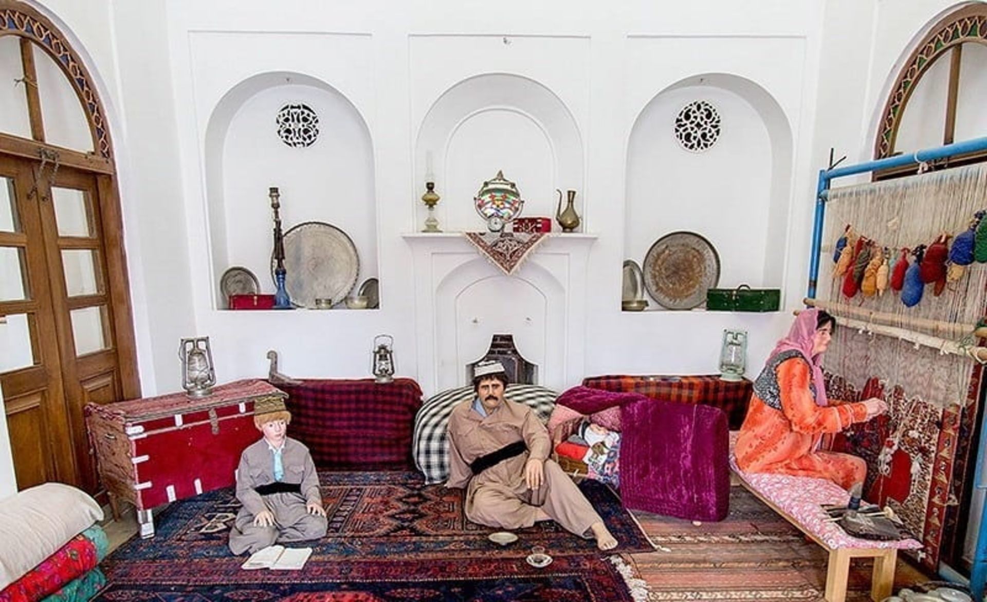 نمایش خانه سنتی در عمارت آصف وزیری