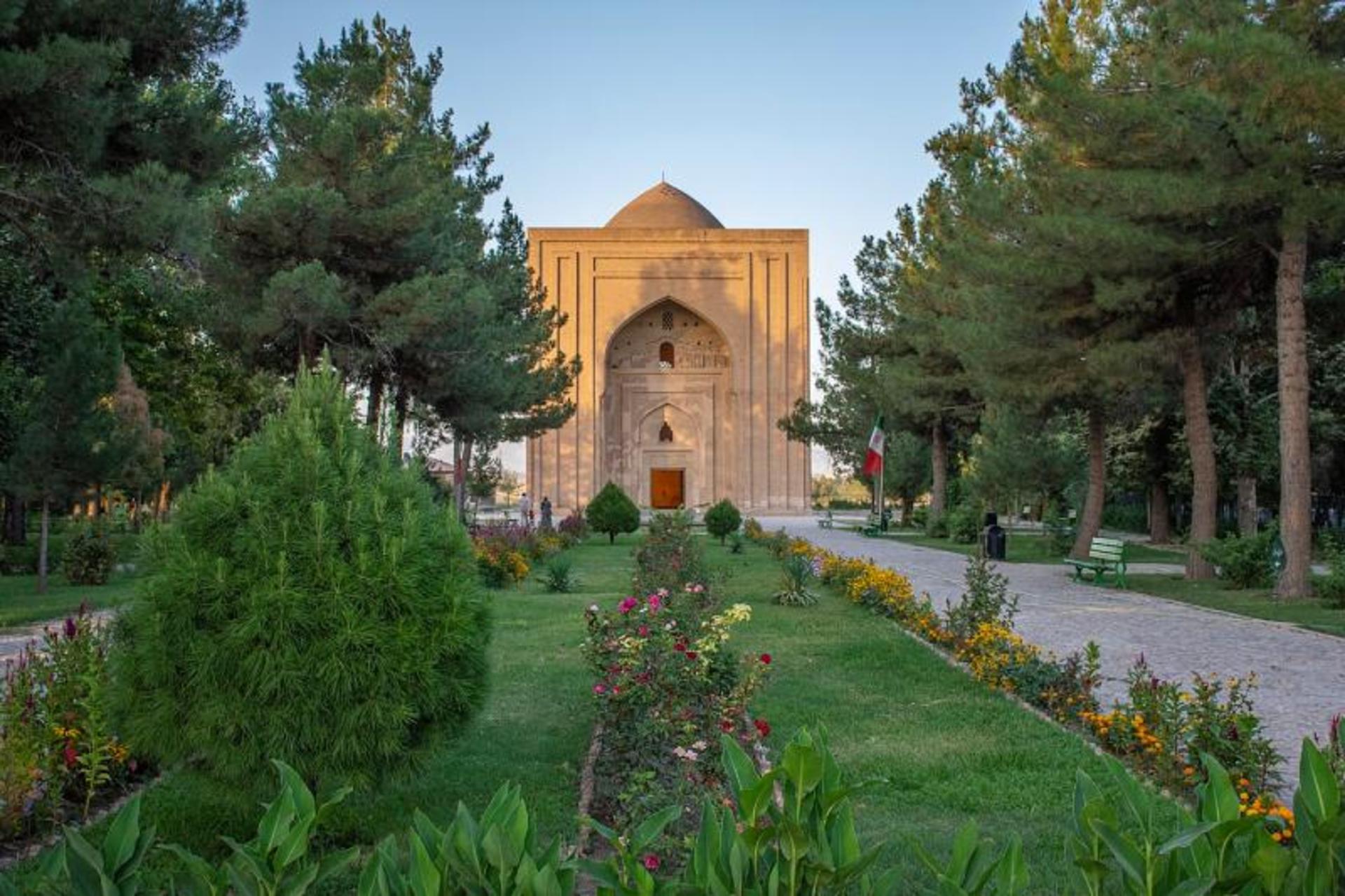 گنبد هارونیه