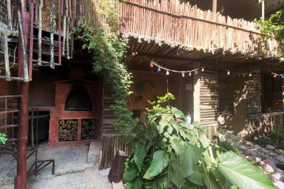 مسافرخانه و اقامتگاه بوم گردی باوینه
