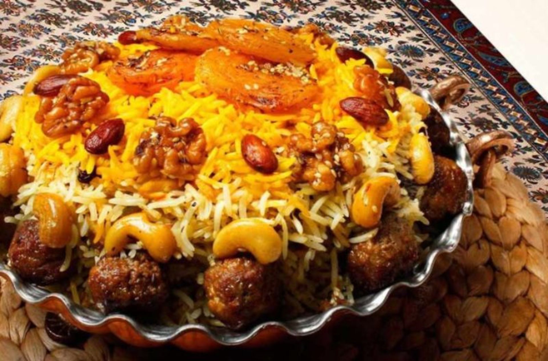 گردو پلو