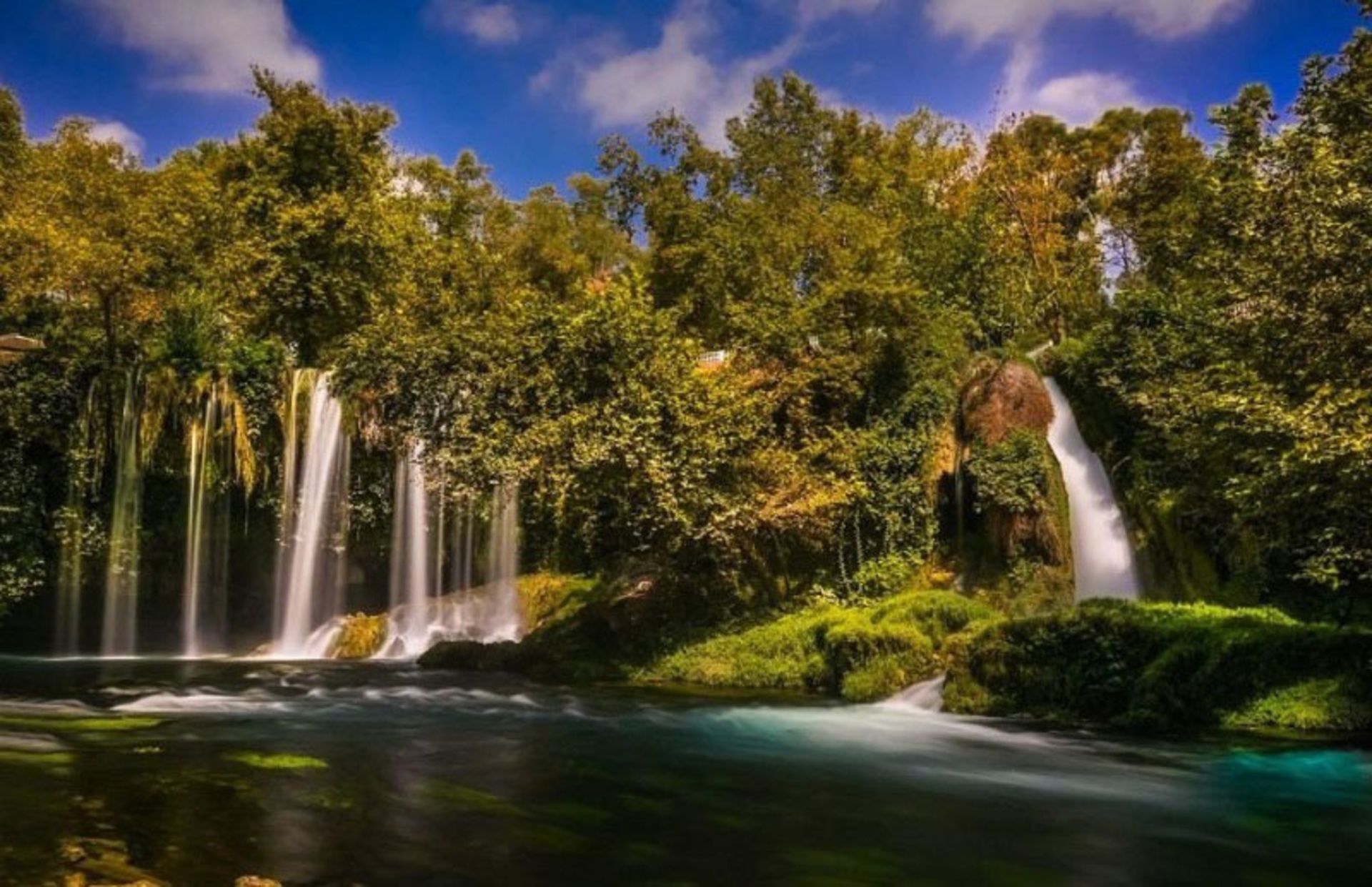منظره آبشار دودن بالا
