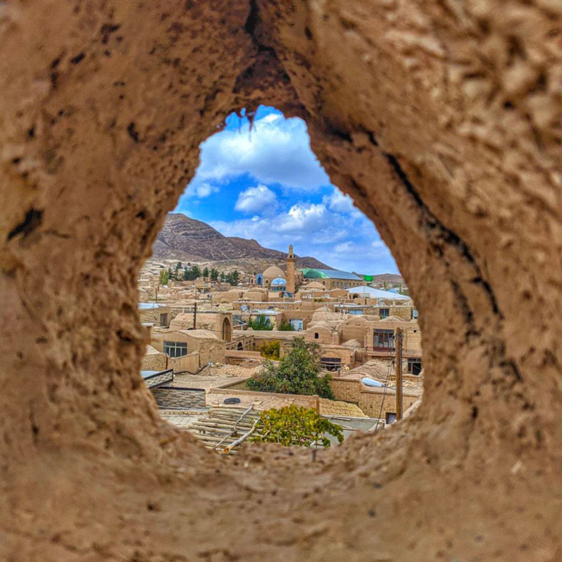 عکس هنری از دورنمای مسجد جامع ندوشن