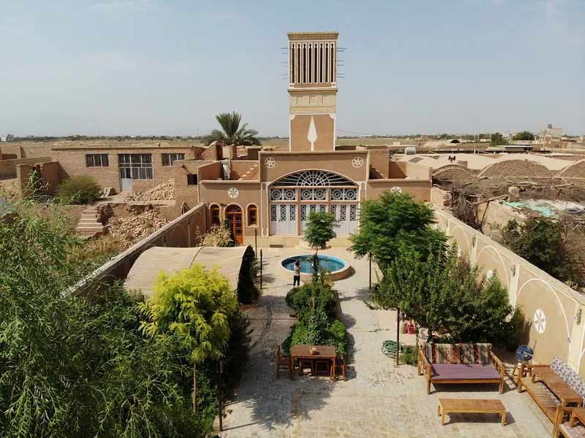اقامتگاه بابا خداداد نصرت آباد  