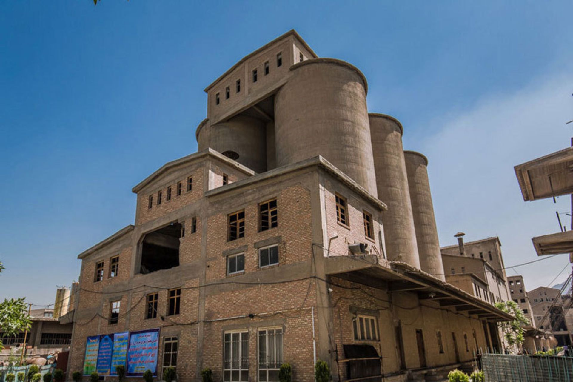 موزه صنعت سیمان ری