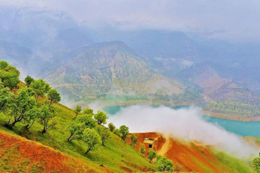 دهکده گردشگری زراس