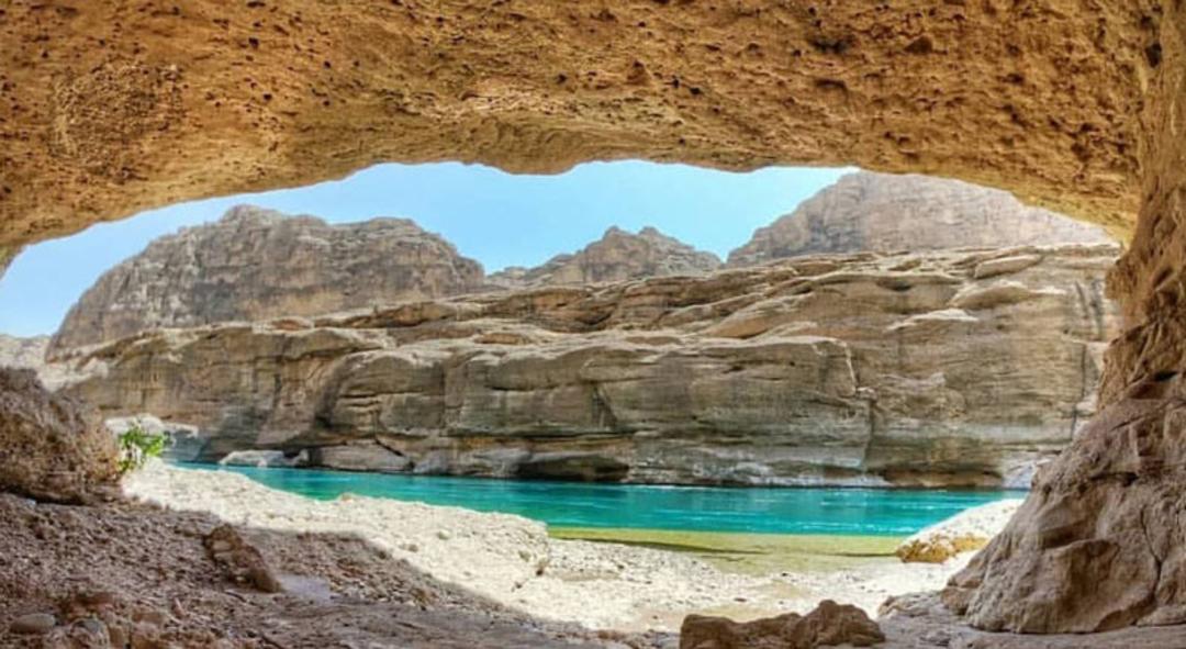 نمایی از رودخانه دز در مسیر دره چال کندی دزفول از داخل غار